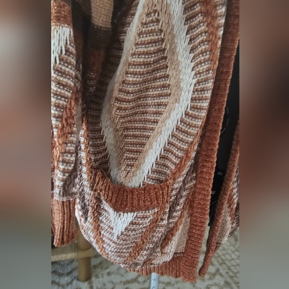 BKE Women's Cardigan - Brown, Rust and Cream. Size Medium - Picture 3 of 8